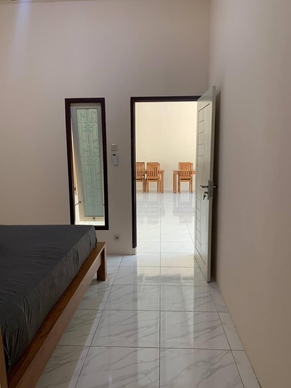 Dikky Guest House Near Bangsal And Sira Pemenang Екстер'єр фото